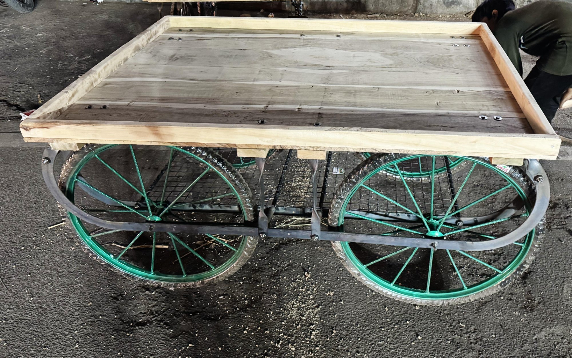 Fruit Trolley Rickshaw Manufacturer in Bihar by Shiv Cycle Rikshaw